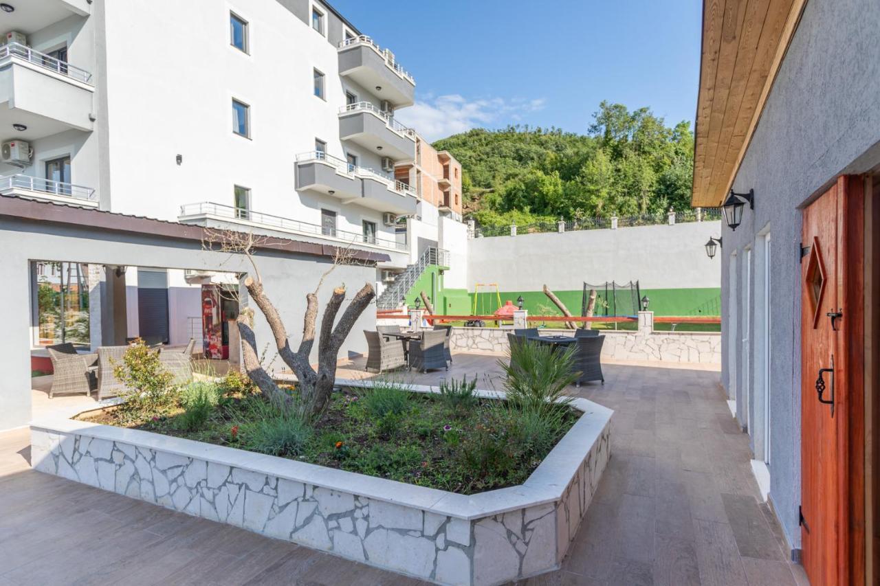 Resort Bevilacqua Budva Exterior foto